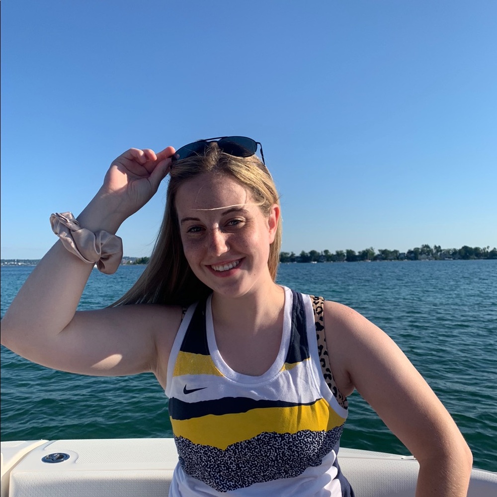 Meet your Posher, Kelly